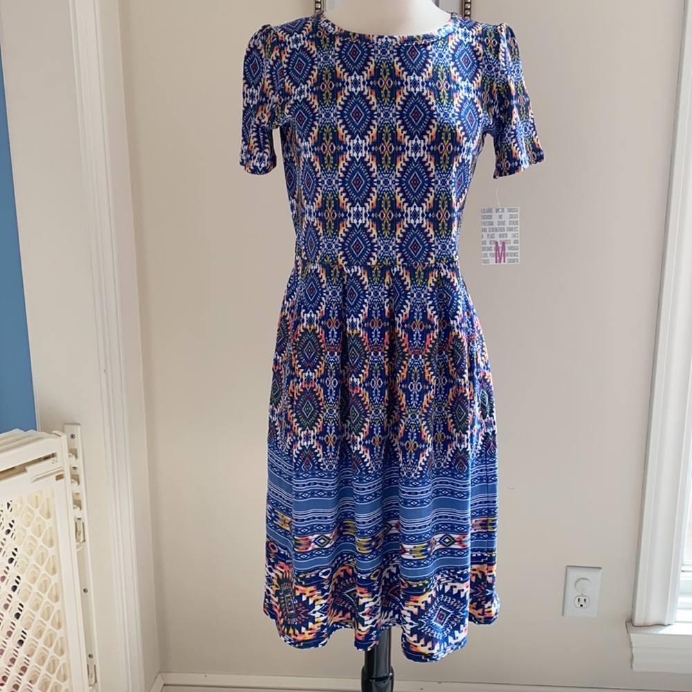 • Lularoe Amelia Dress •